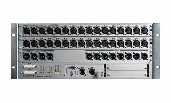 32 Input / 16 Analog Output CAT5 VI Console Stagebox