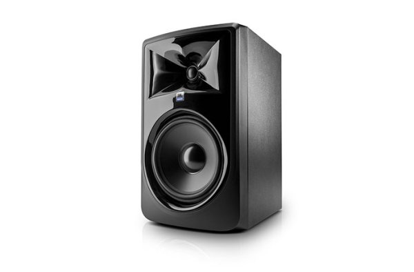 Powered 8" Two-Way Studio Monitor